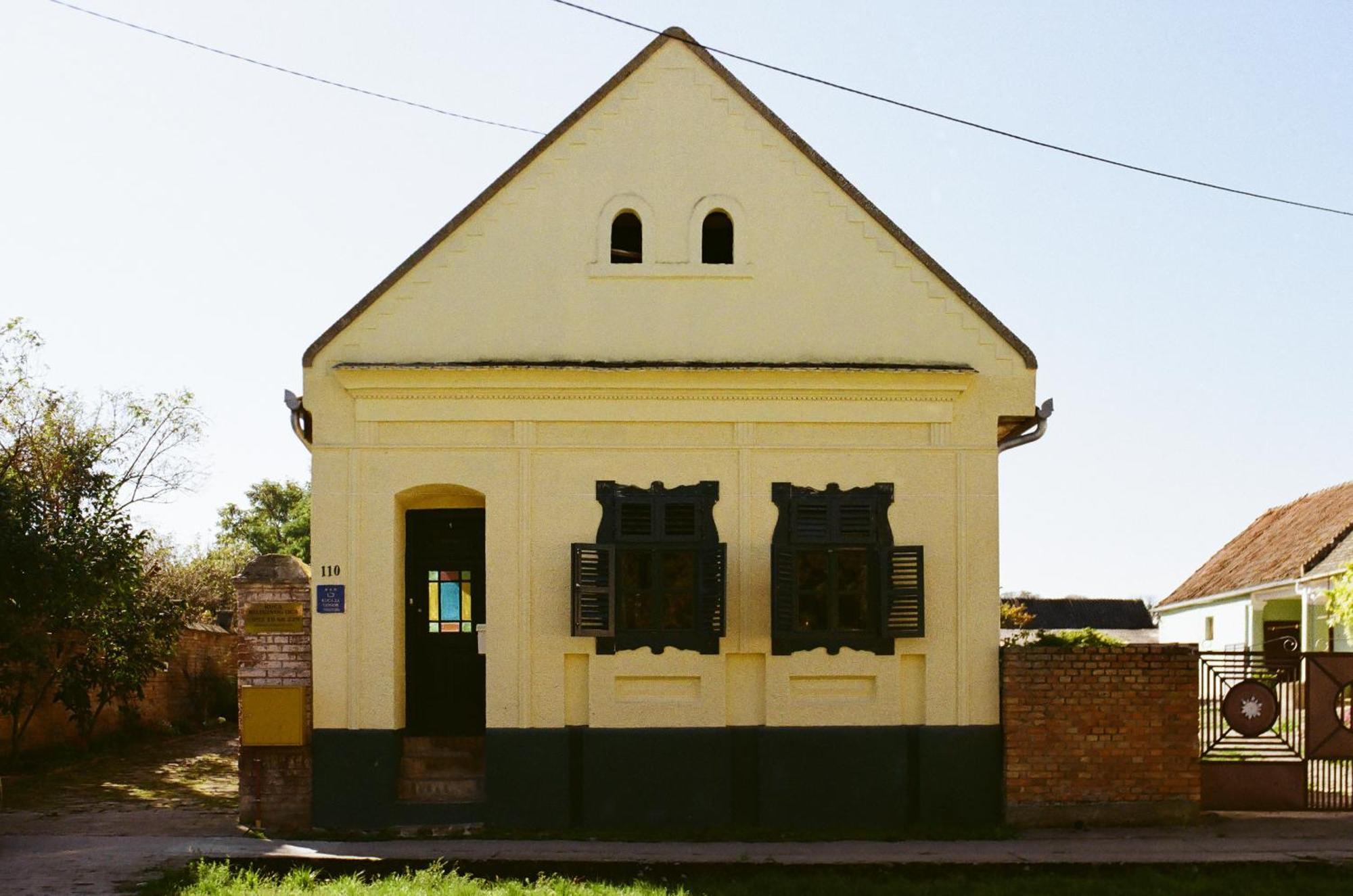 Tradicionalna Kuca Biljkinog Oca Villa Lug Ngoại thất bức ảnh